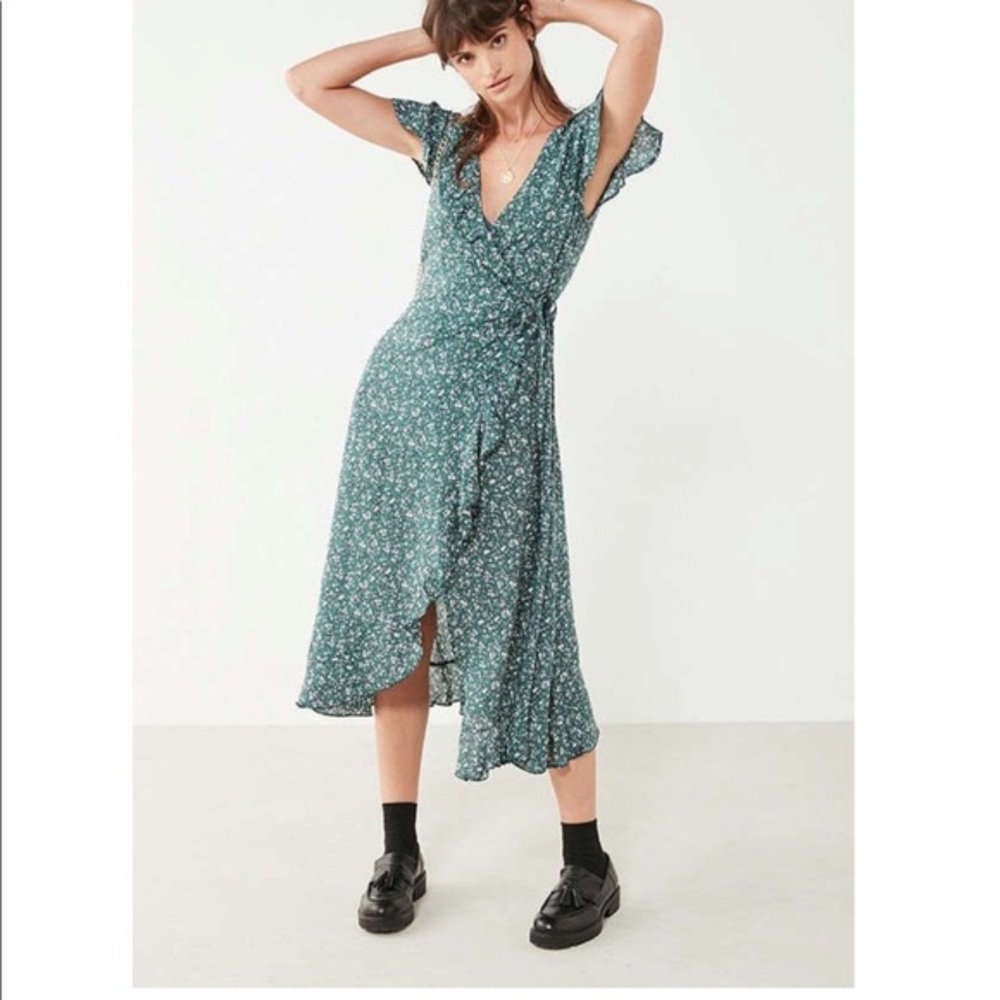 Kimchi Blue floral ruffle wrap dress